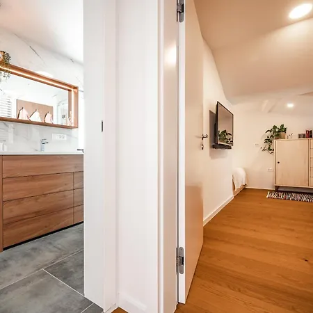 Strato 아파트 코체비에